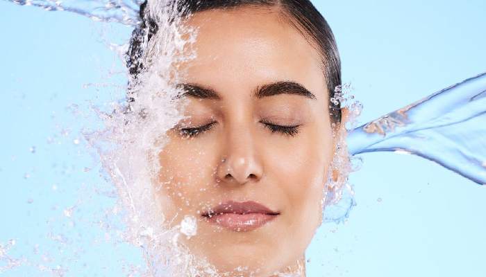آبرسانی عمیق پوست؛ راز جوانی و شادابی همیشگی